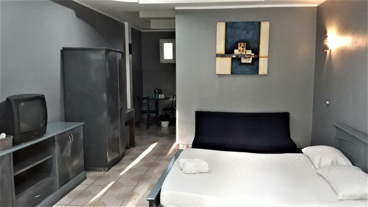 The Guest House - Apartment Phuket Exteriör bild